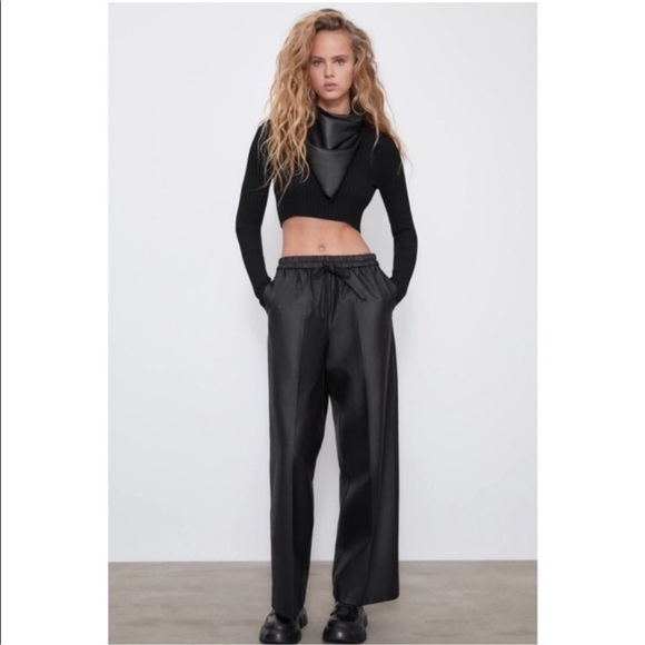 Zara BLK Wax Effect Pants - Sz Medium - NWT - Picture 1 of 9